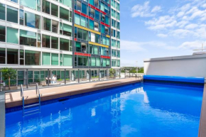 Central City Pad With Pool & Gym - 2 Free Carparks